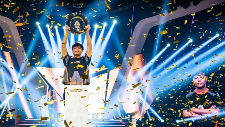 在今年最好笑的名场面之后，中国人有了自己的「电竞GOAT」