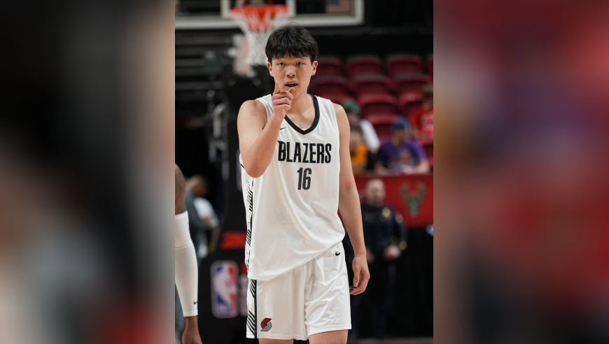 冯傲父亲：徐静雨是最不懂篮球的评论员 杨瀚森现在只是菜鸟综合征