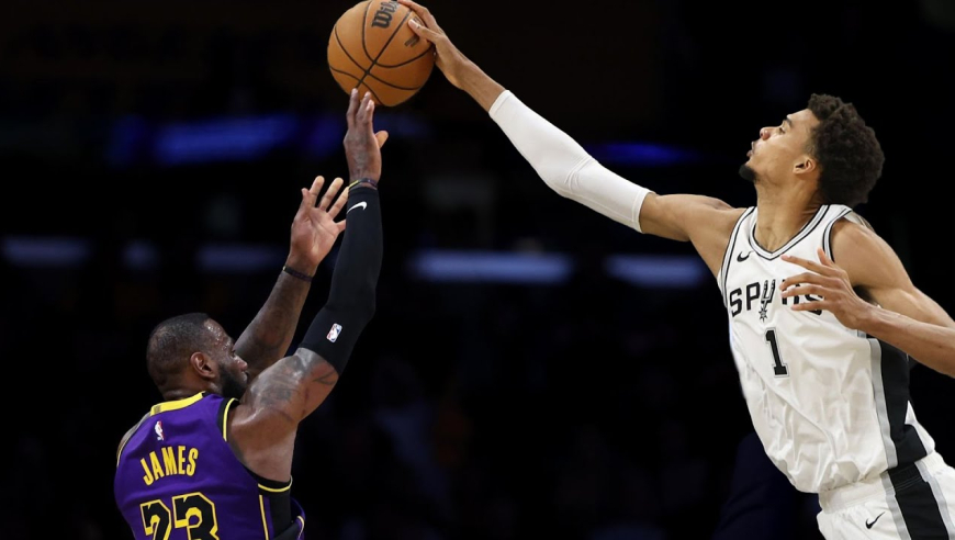 一口气看个爽！文班亚马连续100场封盖全收录：遮天蔽日犹如一张巨网！