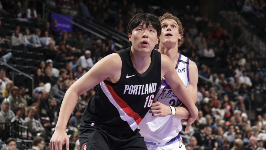 主打星 | 15分钟6犯，惨遭双塔压制，杨瀚森落泪却绝不得过且过