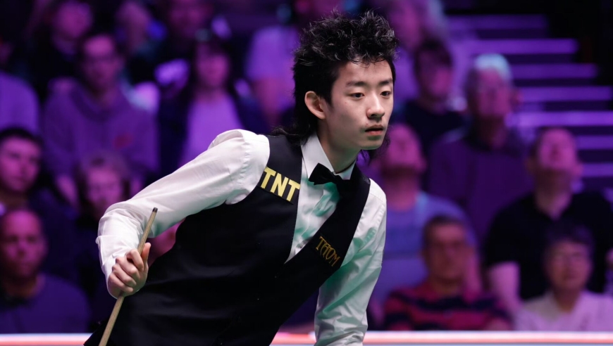 6-4！斯诺克英锦赛轰五连鞭：中国名将首战告捷，被追四局后拒逆转