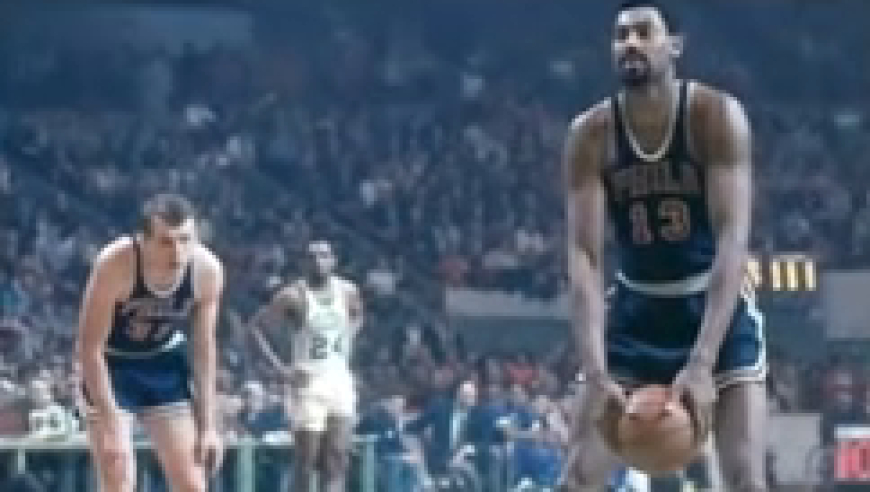 体坛记忆｜NBA十大半路出家球星，詹姆斯狂赚十几亿美元，乔丹成为历史第一人 