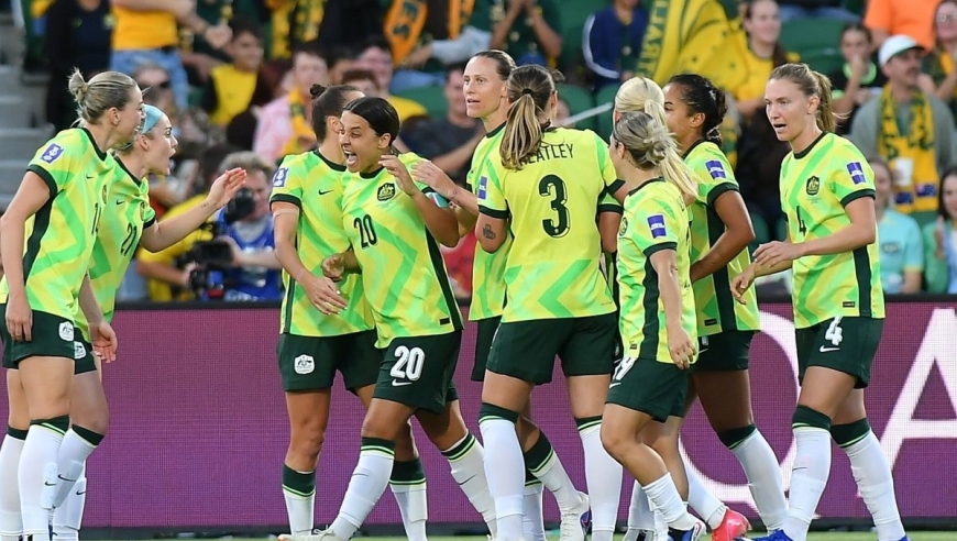 一场2-1让中国女足看到希望，半决赛对手提前出炉，进4强有望直通决赛