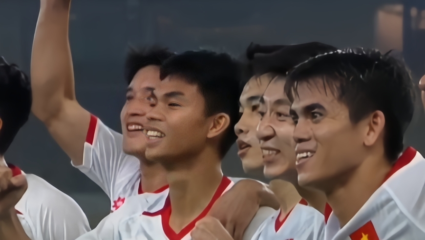 随着沙特0-1，约旦1-0，亚洲杯八强诞生3席：东南亚劲旅头名晋级