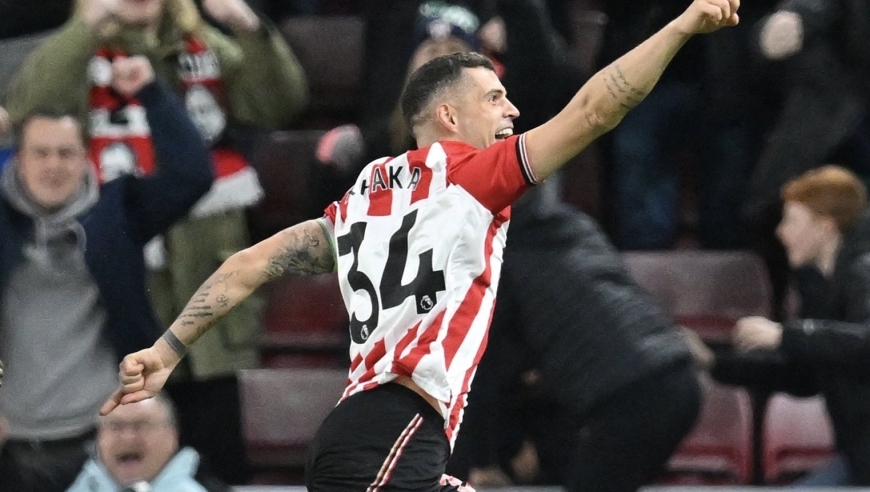 足坛一夜动态：英超黑马第4！皇马将帅悼念若塔，C罗不认为梅西更强