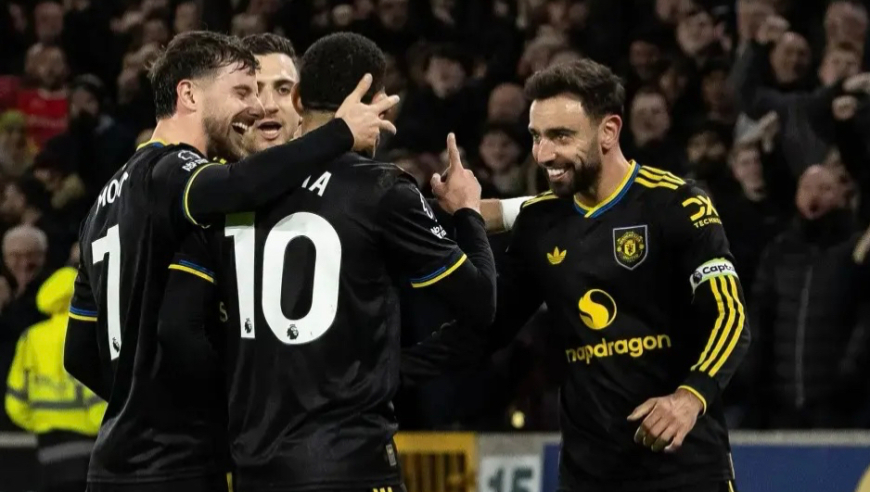 英超：曼联客场4-1大胜狼队 B费两射一传 姆伯莫、芒特破门