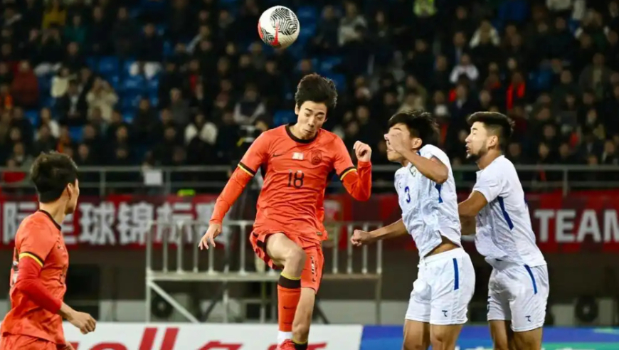嘲讽拉满！韩媒发特稿感谢中国U22：一张红牌自毁长城，韩国队意外夺冠