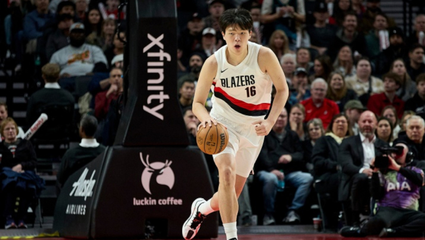 杨瀚森这球太帅了！秀得克林根一脸懵圈，安东尼乐开花