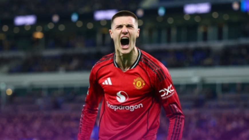 真有能！替补神锋一剑封喉曼联1-0埃弗顿，近6战5胜1平稳居前四