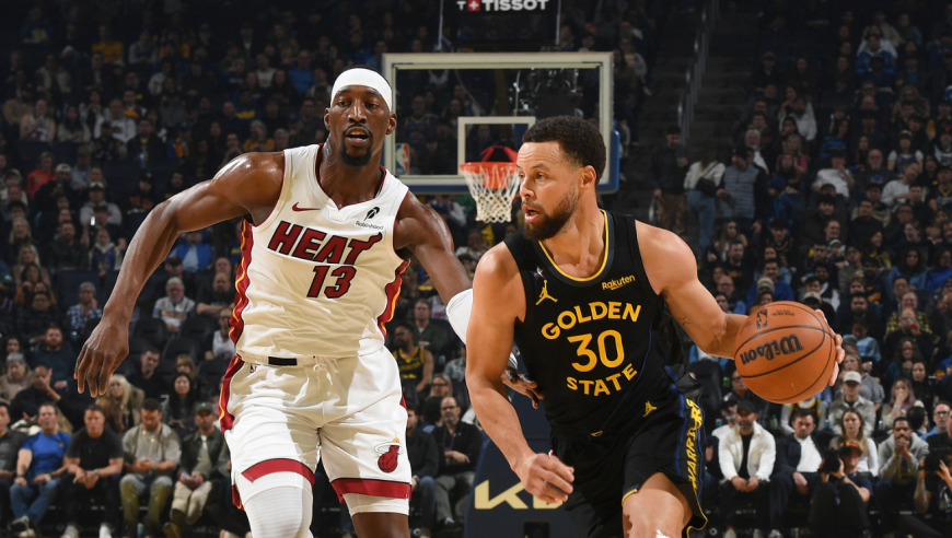 巴特勒伤退勇士大胜热火！库里19+11引7人上双 波杰24分热巴13中1