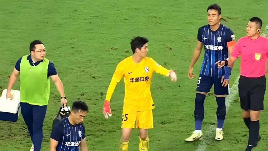 2-2爆冷！中超NO.3劲旅逼平保级队，韦世豪点射反戈旧主拒绝庆祝