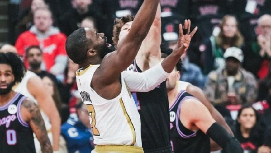 0.2秒绝杀献给罗斯！怀特打铁杰伦布朗空砍33+8+5，公牛逆转绿军