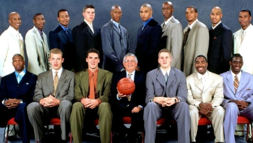 一届选秀诞生9个全明星，前三顺位无一水货，他们是被遗忘的一届新秀