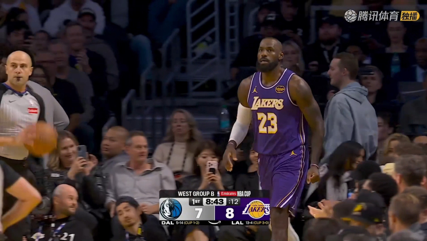 马上就41岁了！詹姆斯巧妙助攻艾顿暴扣 随后抢断又飞到场外