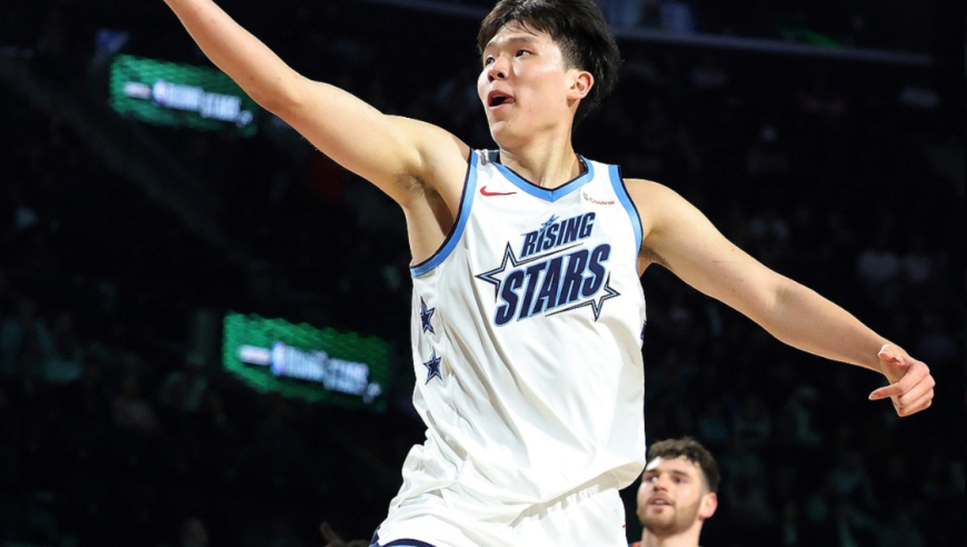 5中4，8分钟砍10分2板！斯普利特看到了？杨瀚森值得更多上场时间