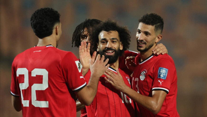 刺激！慢镜看非洲杯萨拉赫背身单打补时绝杀，埃及2-1津巴布韦