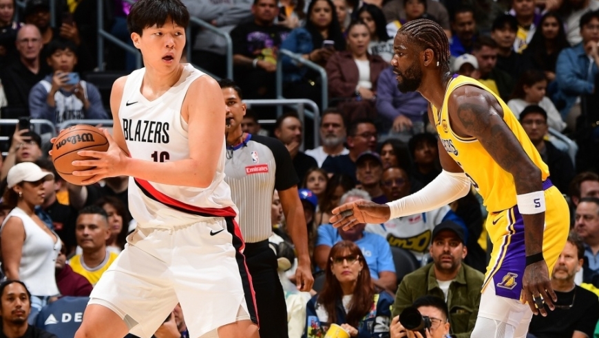 杨瀚森吃烧烤就该被喷？杜兰特透露赛前饮食，球迷持续“围攻”！