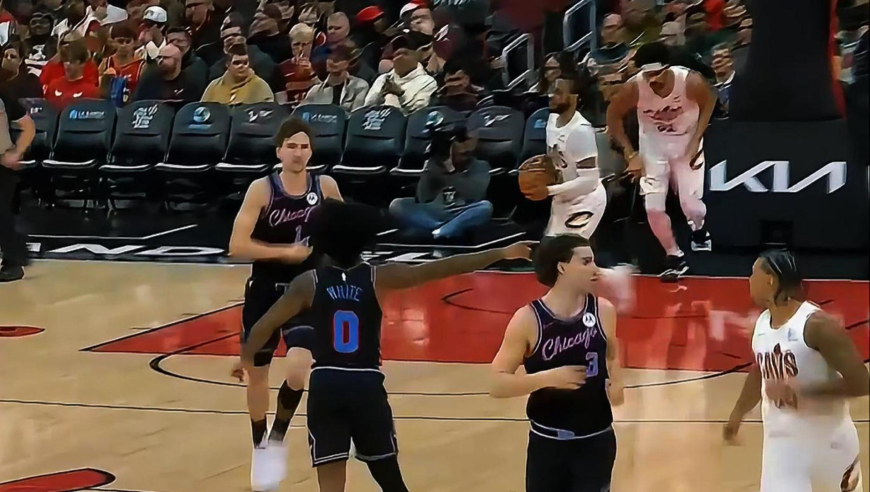 夸张到离谱！骑士公牛第三节三分钟对轰29分 解说直呼防守等于没有