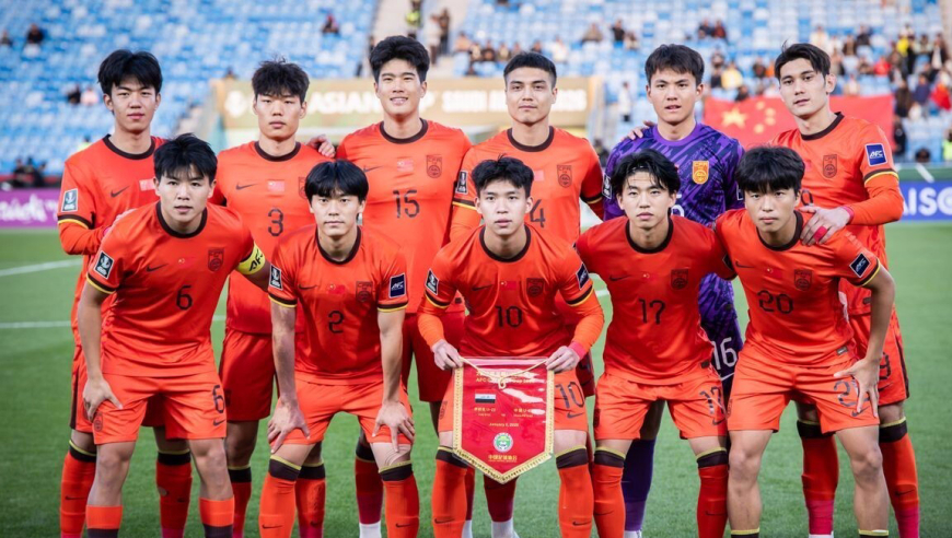 U23国足VS澳大利亚首发：更换2人+沿用5后卫！木塔力甫、杨希登场