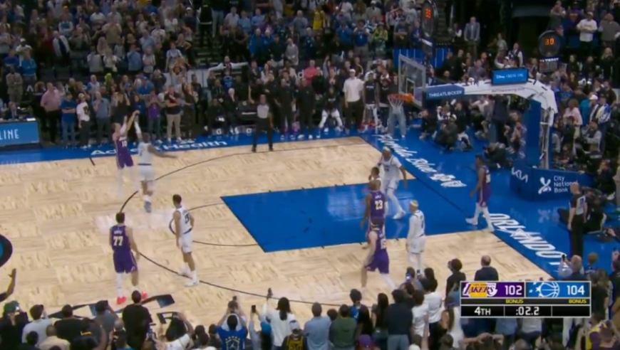 我去！0.6秒绝杀！东契奇禁赛！你湖最近疯了啊