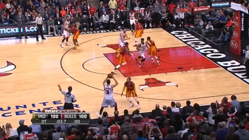 硬汉!回顾巴特勒公牛费城时期十佳球 