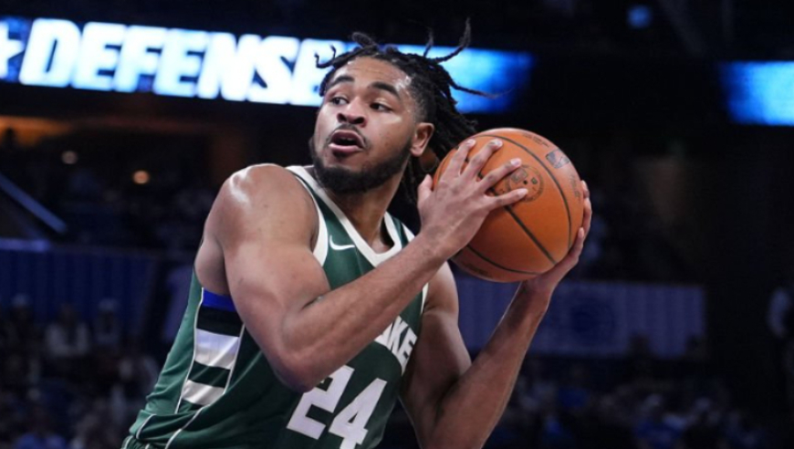 字母哥笑了！托马斯替补出战轰34分：加盟雄鹿第二场就爆发