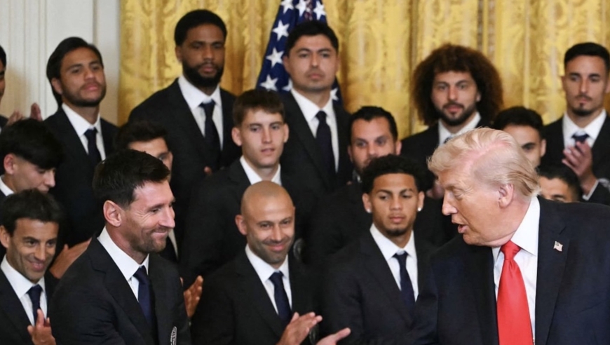 梅西造访白宫！特朗普与他握手：向伟大的冠军致敬 你比贝利更厉害