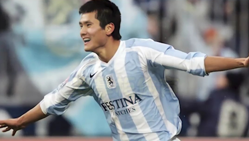 出任国足主帅的邵佳一，有何来头？获赞德甲金左脚，世界杯吃红牌