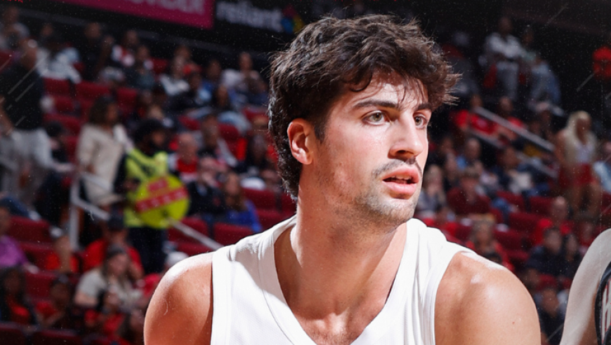 火箭大胜！杜兰特30+5历史第一，申京25+10+9，探花平生涯新高