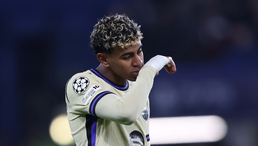 18岁亚马尔又被防死！全场仅1射+21次丢球权，遭切尔西小孩哥碾压