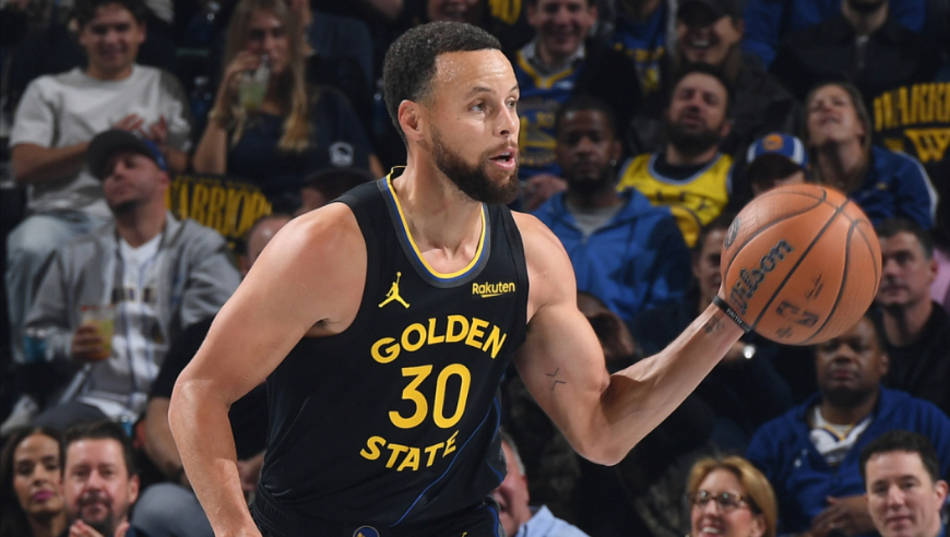 燃尽了！库里38+9三分集锦：单节6中6轰18分仍惨遭主场首败