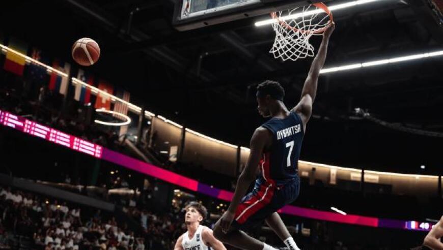 2026NBA选秀预热：四大新星展开状元之争