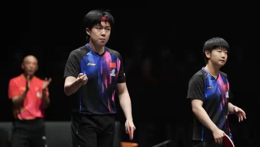 泪目！25岁孙颖莎带伤出战，搭档王楚钦获亚军：韩国3-0混双夺冠