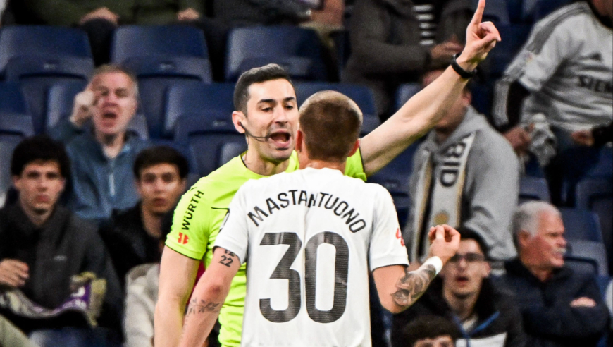 西甲裁判巨大争议！吕迪格恶劣顶头不吹，补时又连出两红镇场