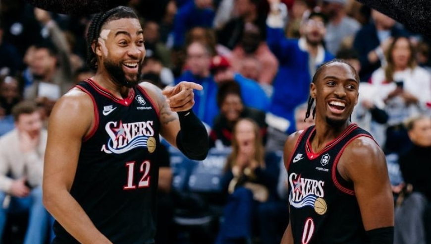 乔治21+5+3，马克西轰54分创生涯纪录，76人擒雄鹿终结交手8连败