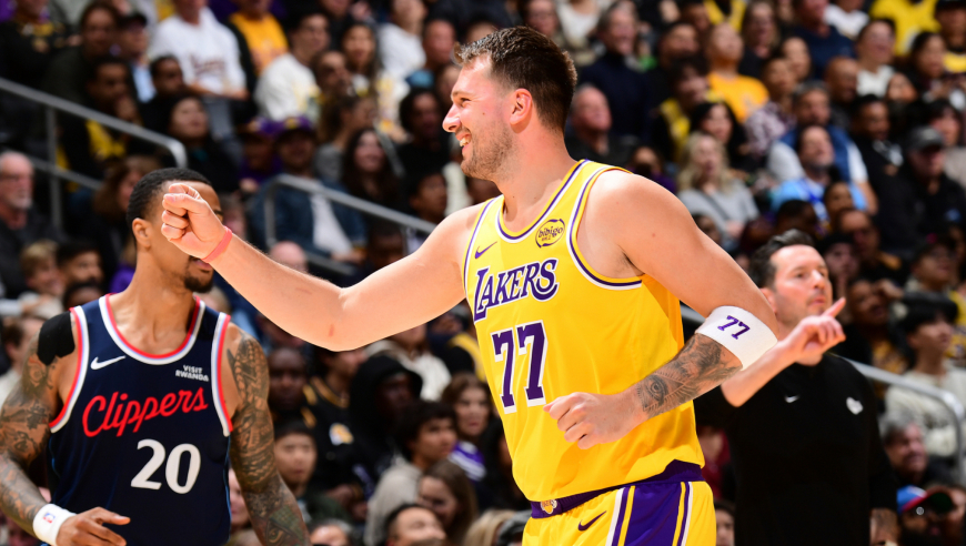 湖人快船决胜时刻：东契奇连拿12分 小卡伤退快船抢断差点绝平