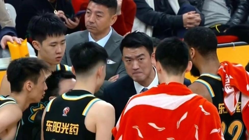 正式确定！广厦男篮签下第五名外援，2米05夺冠功臣留队，场均10+6