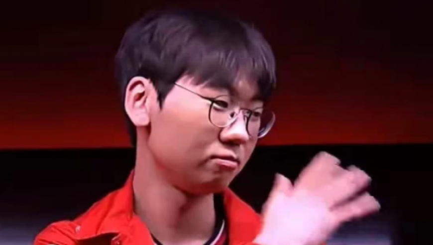 这下真打服了，T1三比零HLE挺进MSI，全网给多兰刷道歉！
