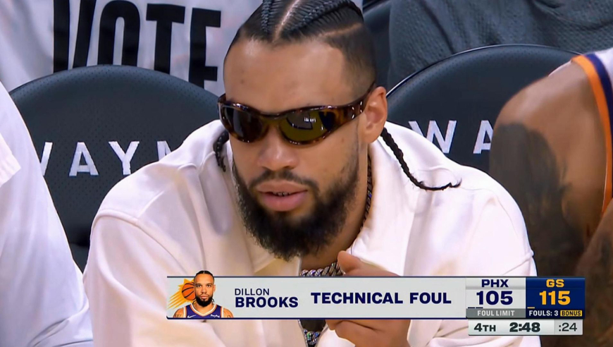 添乱！太阳末节追分阶段 狄龙在观众席搞事被吹技犯多送库里罚球