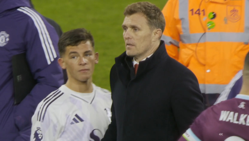 弗莱彻首秀亮点槽点参半：激活谢什科启用阿莫林废弃小将，反超后火速换下B费引争议