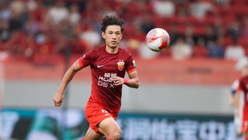 回看海港30分钟丢3球：防线频频犯错，王燊超失误杨世元送点