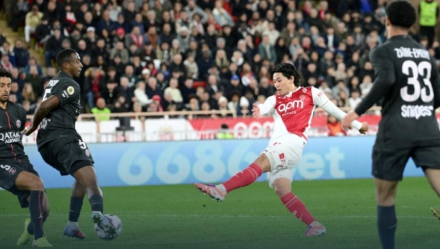 法甲-十人摩纳哥1-0终结大巴黎3连胜，南野拓实制胜，科雷尔染红