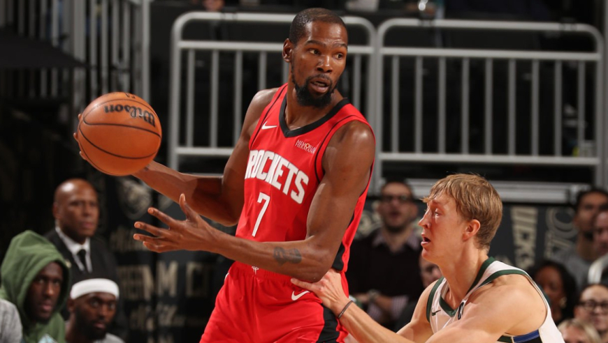 杜兰特15中11砍31分！火箭逆转胜雄鹿 字母哥37分罚丢关键球