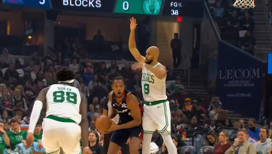 疯狂反扑！骑士半场归来轰7-0连续追分 莫布利梦幻脚步2+1美如画