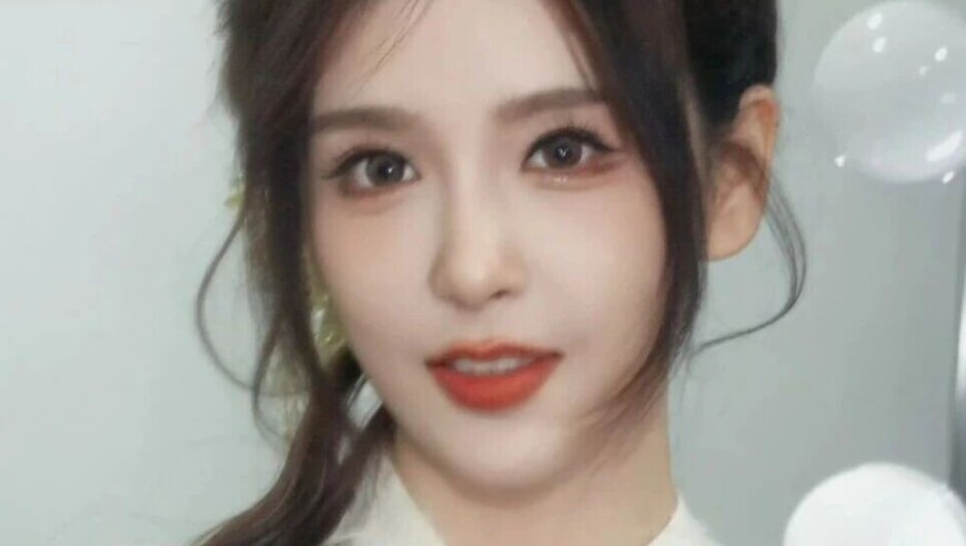 Rita做客姿态直播间，被问谁是LPL最美女解说主持？Rita回应肯定是“小悠”！