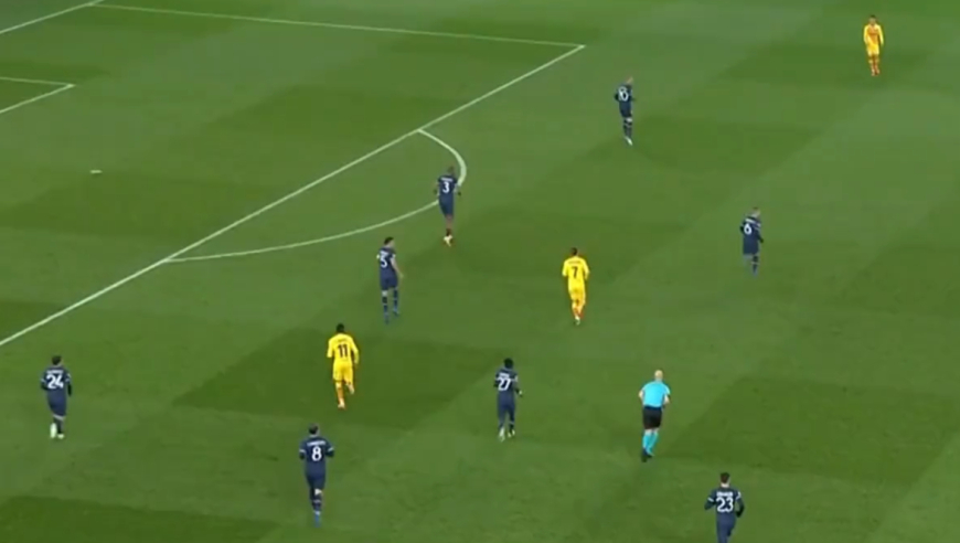 梅西贡献离奇世界波！巴萨众将昂首离开王子公园球场巴黎圣日耳曼挺进八强｜体坛记忆