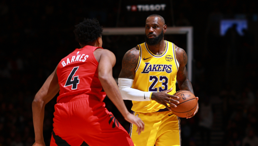 湖人猛龙生死时刻：詹姆斯关键2分+助攻绝杀 八村读秒三分绝杀