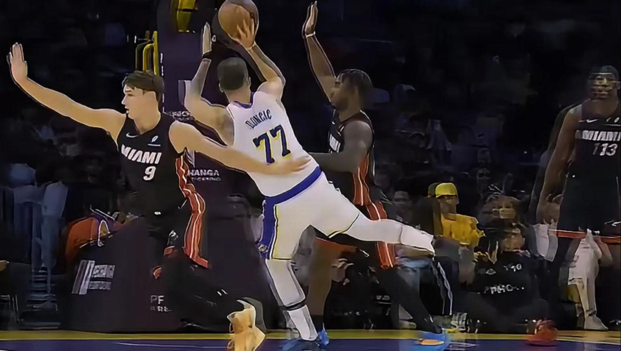 梦幻开局！湖人开场轰出12-2东契奇神仙2+1 里夫斯连线海耶斯