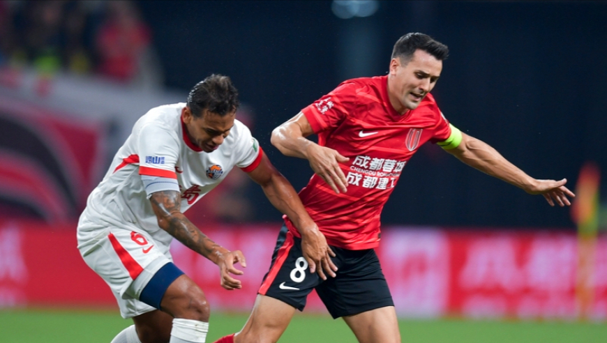 中超：成都蓉城0-0青岛海牛，联赛3连胜遭终结，肖鲲头球中柱