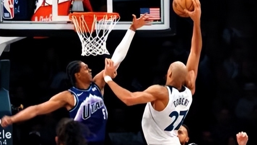 约基奇29+14+9无缘今日最佳！东契奇40+10落选，只因詹皇刷爆纪录